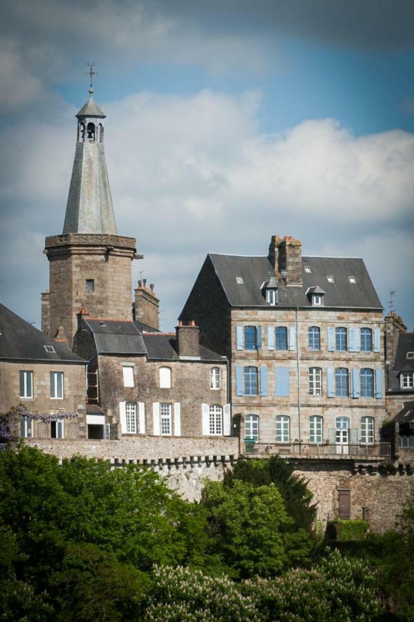 Hôtel particulier Le Mercier de Montigny -Une nuit sur les remparts- Fougères Quarto foto