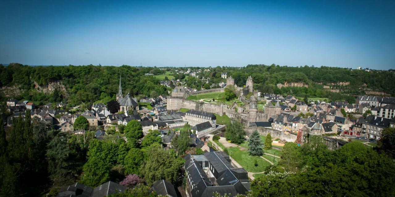 Hôtel particulier Le Mercier de Montigny -Une nuit sur les remparts- Fougères Exterior foto